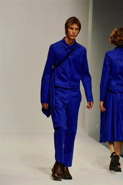 Look 30